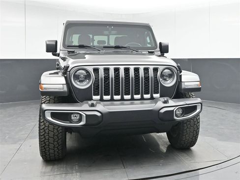 Used 2023 Jeep Gladiator Overland w/ Popular Equipment Package image 2