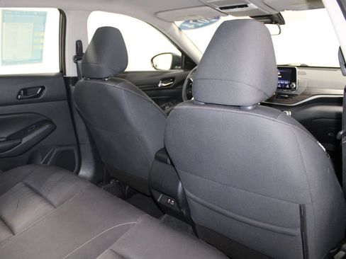 Used 2024 Nissan Altima 2.5 SV FWD image 29