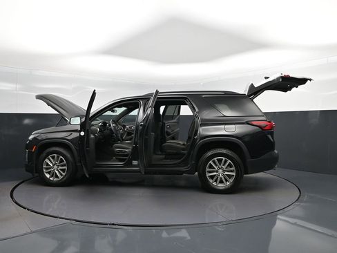 Used 2024 Chevrolet Traverse LT FWD image 47