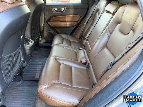 Used 2023 Volvo XC60 B5 Ultimate w/ Protection Package Premier image 34