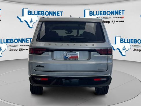 Used 2022 Jeep Wagoneer Series II w/ Convenience Group I AWD/4WD image 6
