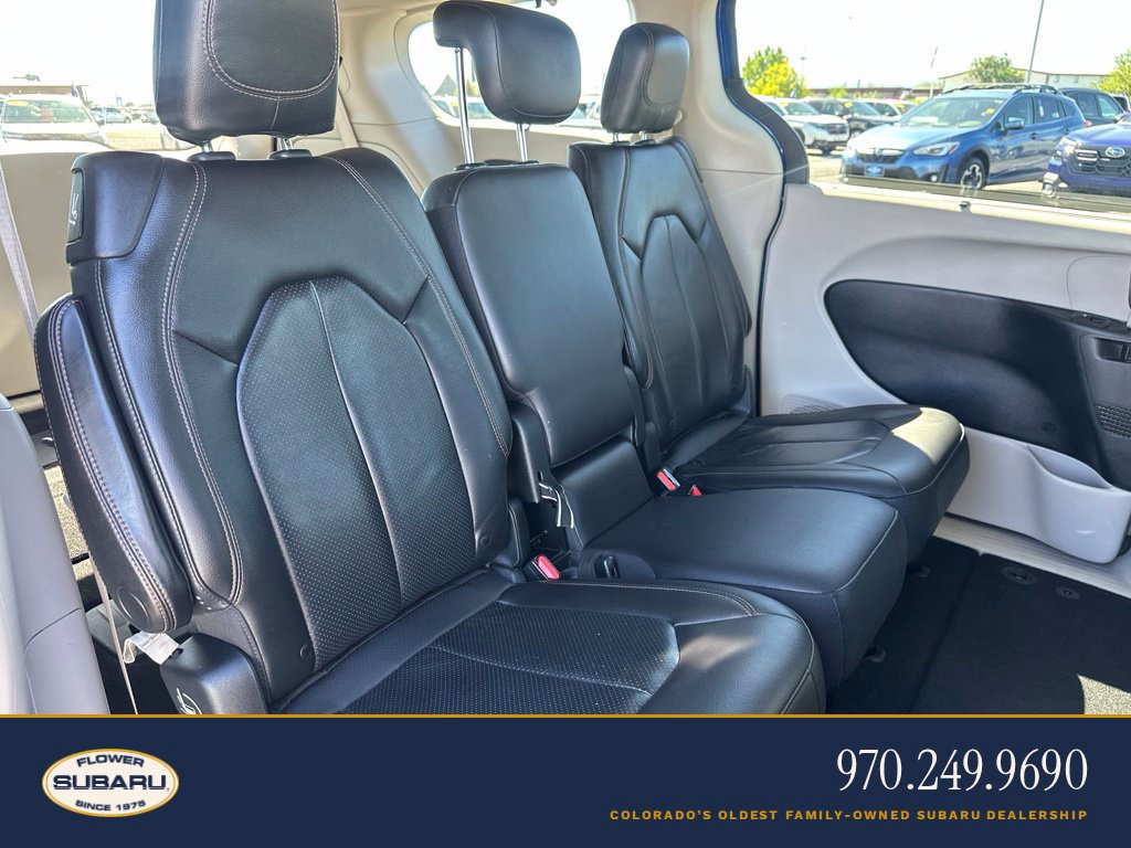 Used 2019 Chrysler Pacifica Touring-L w/ Advanced Safetytec Group FWD image 16