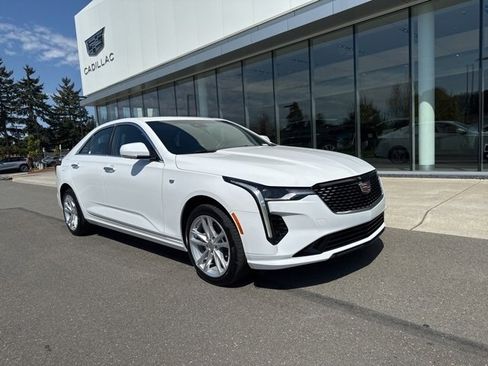 New 2025 Cadillac CT4 Luxury image 3