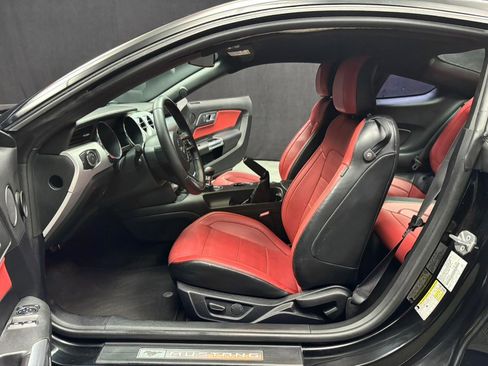 Used 2017 Ford Mustang Premium image 24