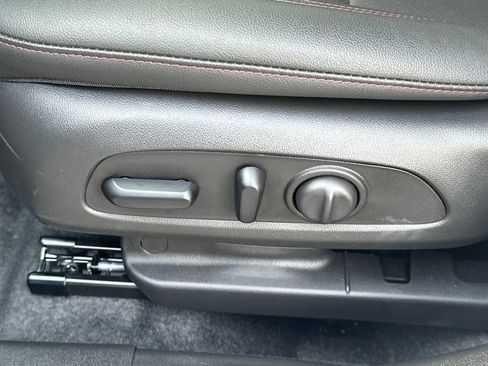 Used 2025 Chevrolet Trax RS w/ Driver Confidence Package image 14