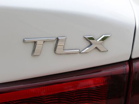 Used 2017 Acura TLX FWD image 28