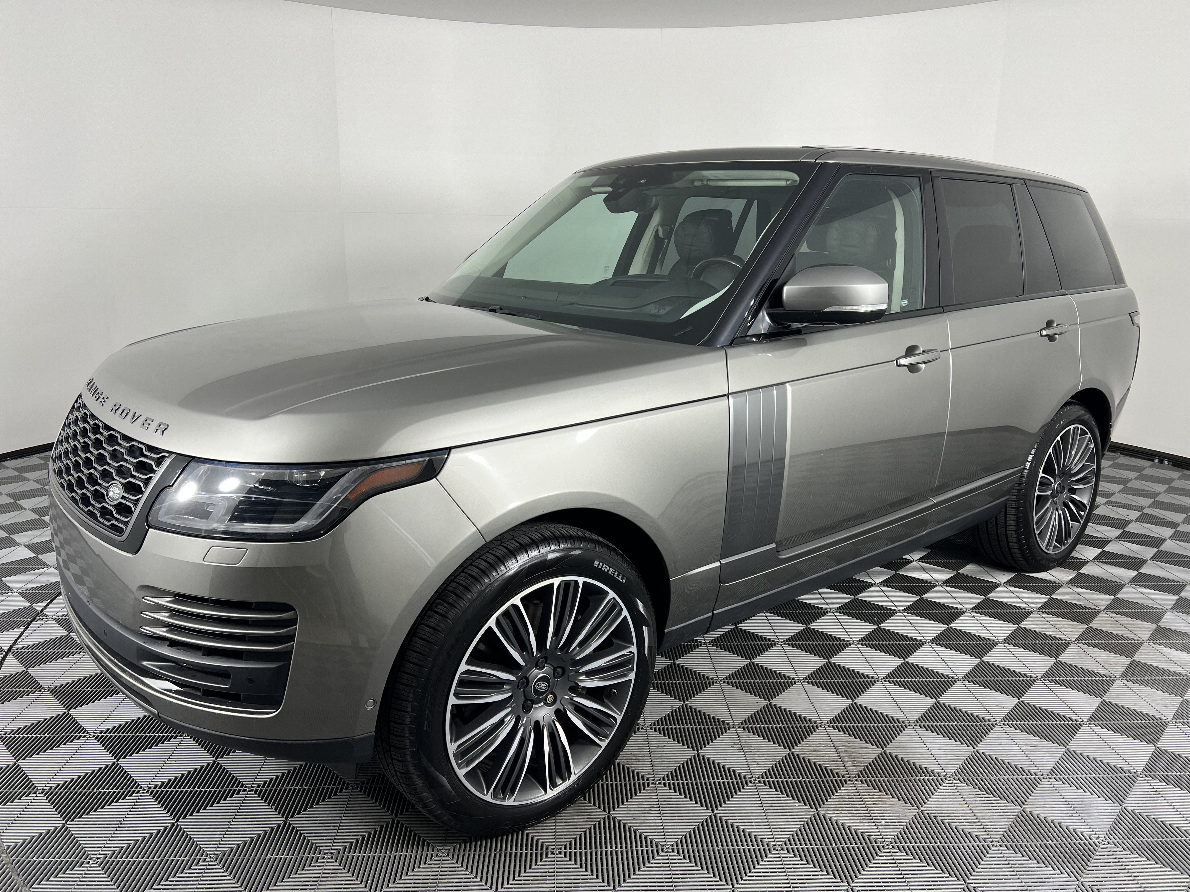 Used 2018 Land Rover Range Rover Autobiography AWD/4WD image 8