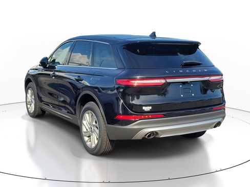 Used 2023 Lincoln Corsair AWD image 7
