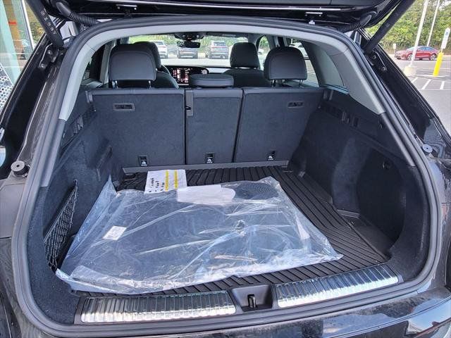Used 2025 Audi Q5 Premium Plus AWD/4WD image 8