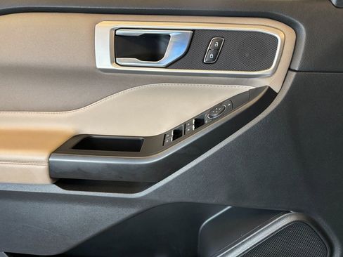 Used 2020 Ford Explorer XLT w/ Class III Trailer Tow Package image 19