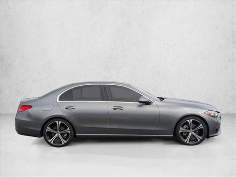Used 2022 Mercedes-Benz C 300 Sedan image 4