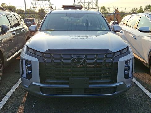 Certified 2024 Hyundai Palisade SEL FWD image 2