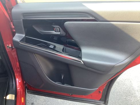 Certified 2023 Subaru Solterra AWD image 29