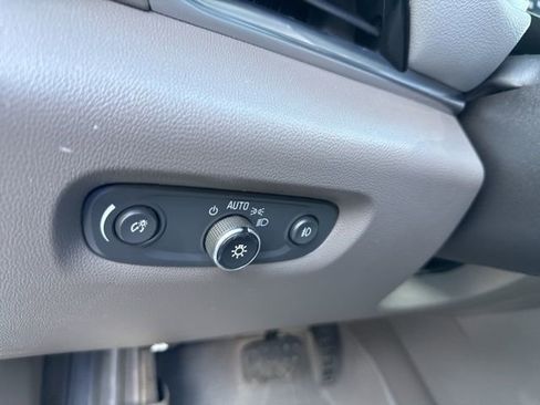 Used 2018 Chevrolet Traverse LT w/ LPO, Cargo Package image 33