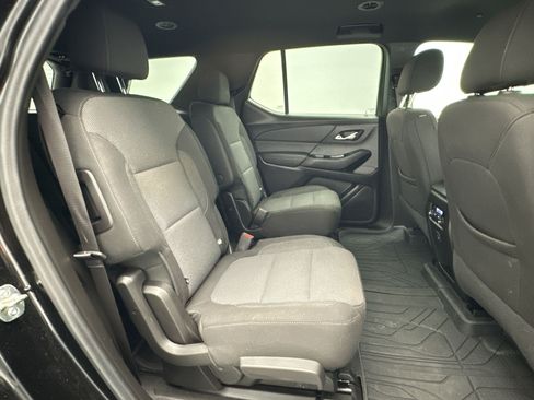Certified 2023 Chevrolet Traverse LT w/ LPO, Floor Liner Package AWD/4WD image 27