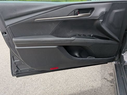 Used 2025 Toyota Camry SE w/ Multimedia Upgrade Package FWD image 8
