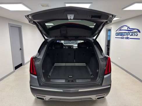 Used 2021 Cadillac XT5 Premium Luxury image 37