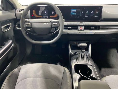 New 2026 Kia K4 FWD image 12