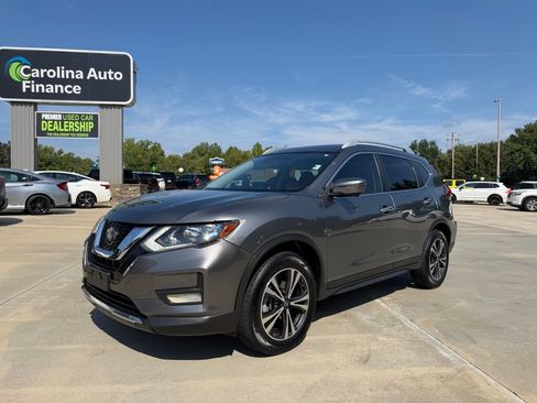Used 2020 Nissan Rogue SV w/ Sun & Sound Touring Package AWD/4WD image 1