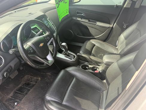 Used 2011 Chevrolet Cruze LT FWD image 10