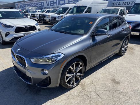 Used 2018 BMW X2 sDrive28i w/ M SportX Package image 2