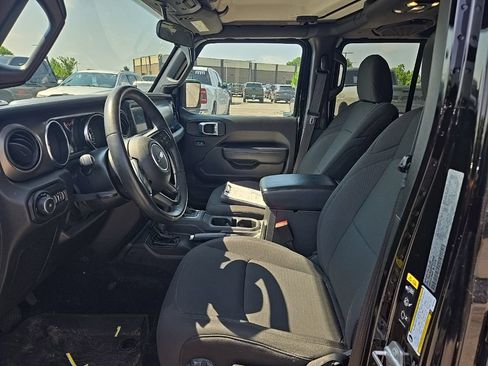 Used 2022 Jeep Wrangler Unlimited Sport AWD/4WD image 15