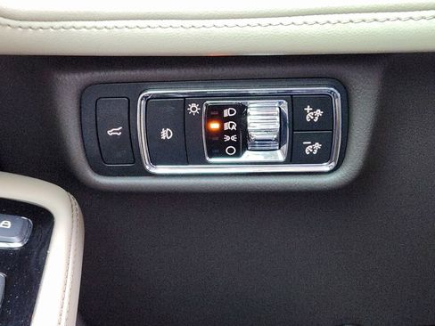 Used 2020 Lincoln Aviator Reserve w/ Equipment Group 202A image 22