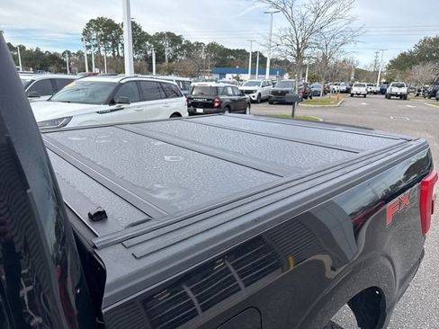 Used 2022 Ford F150 Lariat w/ Equipment Group 502A High image 9