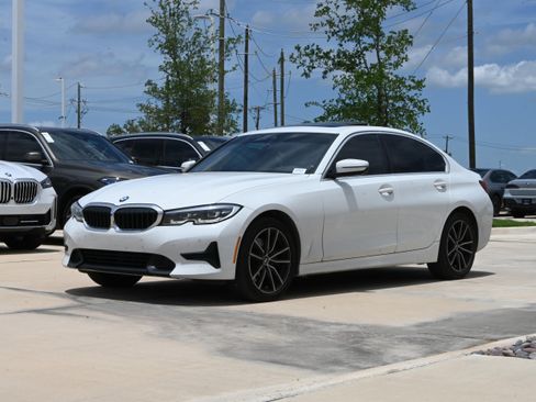 Used 2022 BMW 330i Sedan w/ Premium Package RWD image 5