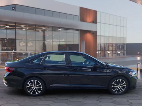 Used 2023 Volkswagen Jetta Sport FWD image 4