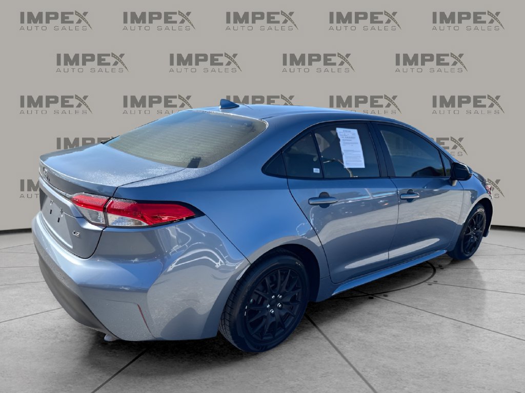 Used 2024 Toyota Corolla LE FWD image 5