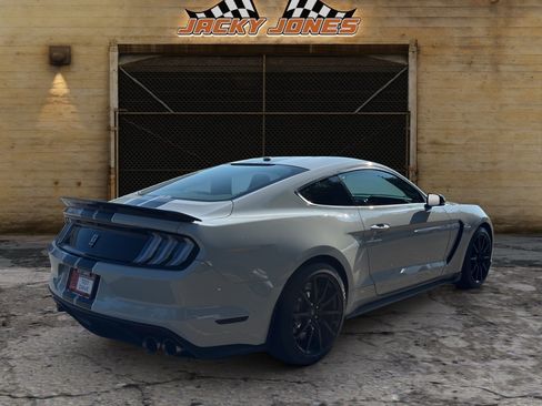 Used 2017 Ford Mustang Shelby GT350 w/ Electronics Package RWD image 10