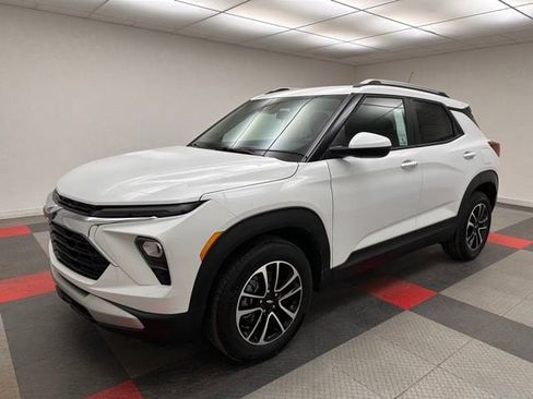 New 2026 Chevrolet TrailBlazer LT w/ Driver Confidence Package image 3