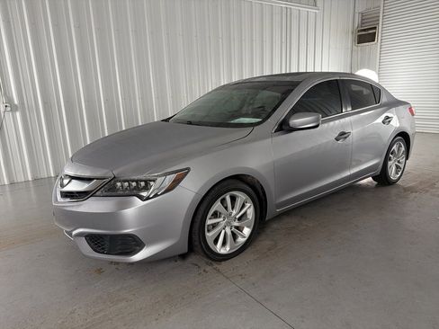 Used 2018 Acura ILX image 3