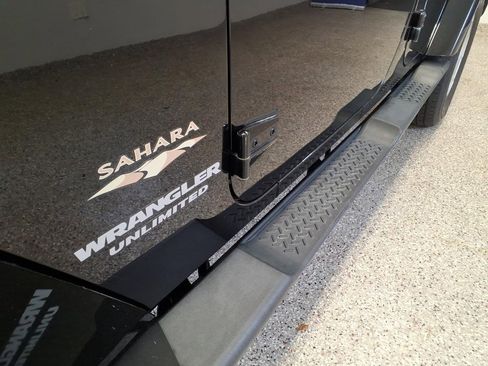 Used 2013 Jeep Wrangler Unlimited Sahara w/ Dual Top Group AWD/4WD image 20