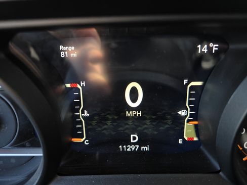 Used 2024 Jeep Wrangler Willys image 22