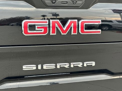 Used 2024 GMC Sierra 1500 SLT image 25