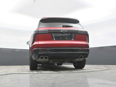 Used 2024 Chevrolet Traverse RS w/ LPO, Floor Liner Package AWD/4WD image 55