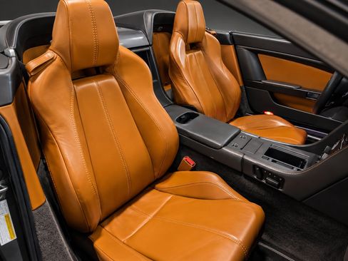Used 2007 Aston Martin V8 Vantage Roadster RWD image 12