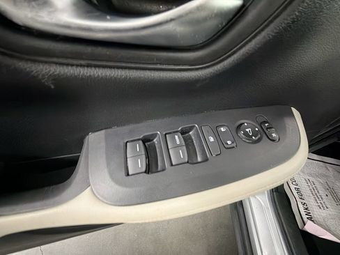 Used 2024 Honda HR-V LX image 22