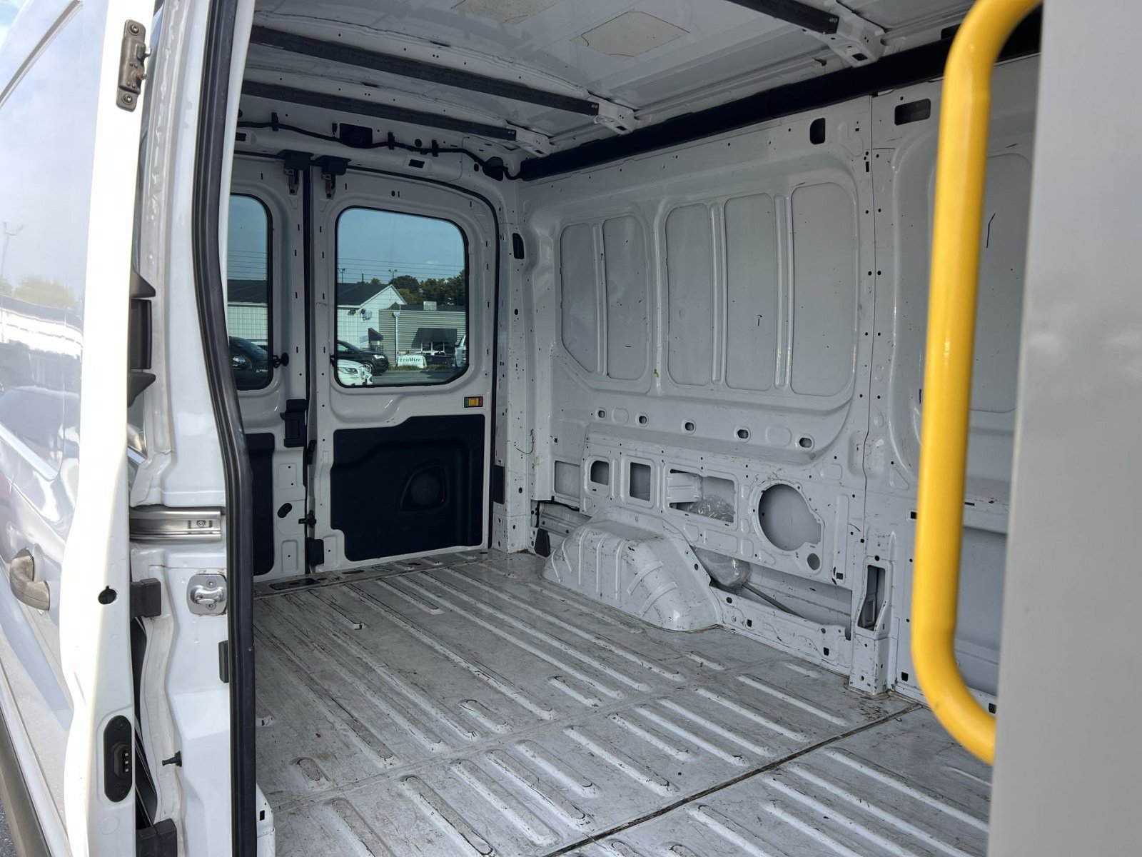 Used 2021 Ford Transit 250 Medium Roof RWD image 20