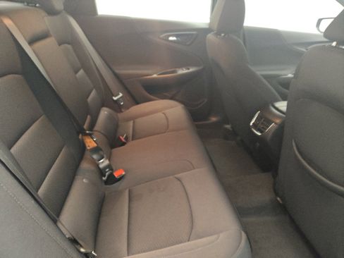 Used 2024 Chevrolet Malibu LT FWD image 19