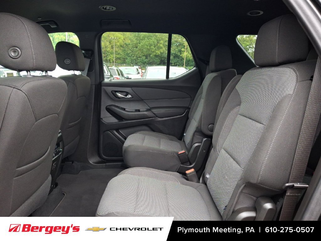 Certified 2023 Chevrolet Traverse LT w/ LPO, Cargo Package FWD image 14
