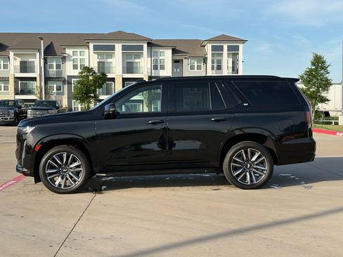 Used 2022 Cadillac Escalade Sport RWD image 4