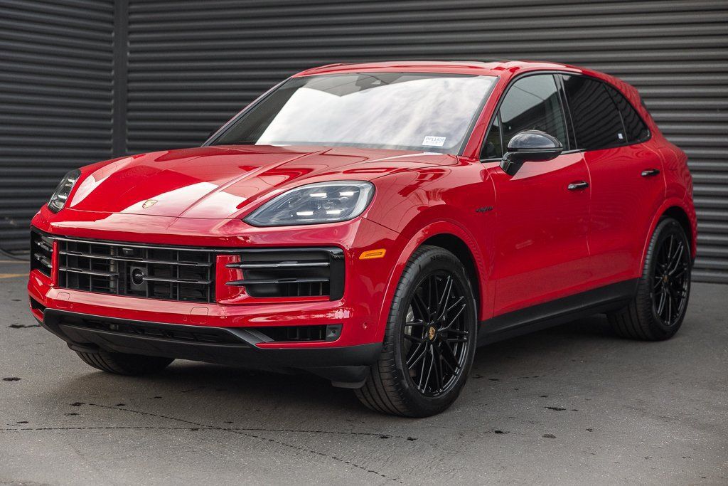 Certified 2025 Porsche Cayenne E-Hybrid AWD/4WD image 1