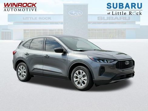 Used 2025 Ford Escape Active w/ Tech Pack #1 FWD image 1