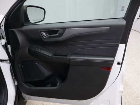 Used 2023 Ford Escape Active image 22