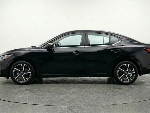 Used 2025 Nissan Sentra SV FWD image 5