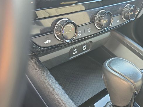 Certified 2023 Honda Accord Sport image 34