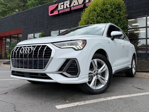 Used 2022 Audi Q3 2.0T Premium Plus AWD/4WD image 2